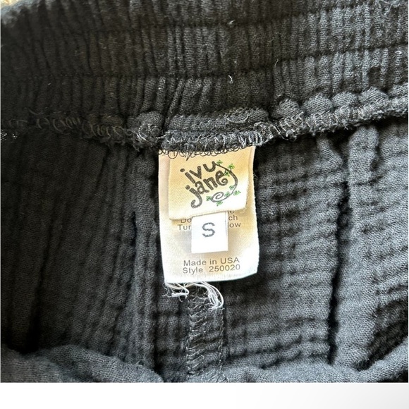 🌺IVY JANE Gauzy Cotton Wide Leg Cropped / Culottes / Pants in Black Size Small🌺 - Picture 4 of 5